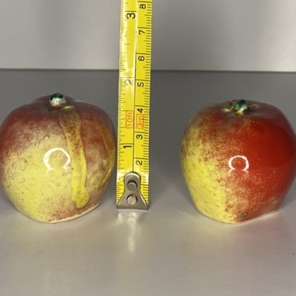 Vintage Mini Apple Salt & Pepper Shakers - Picture 3 of 5